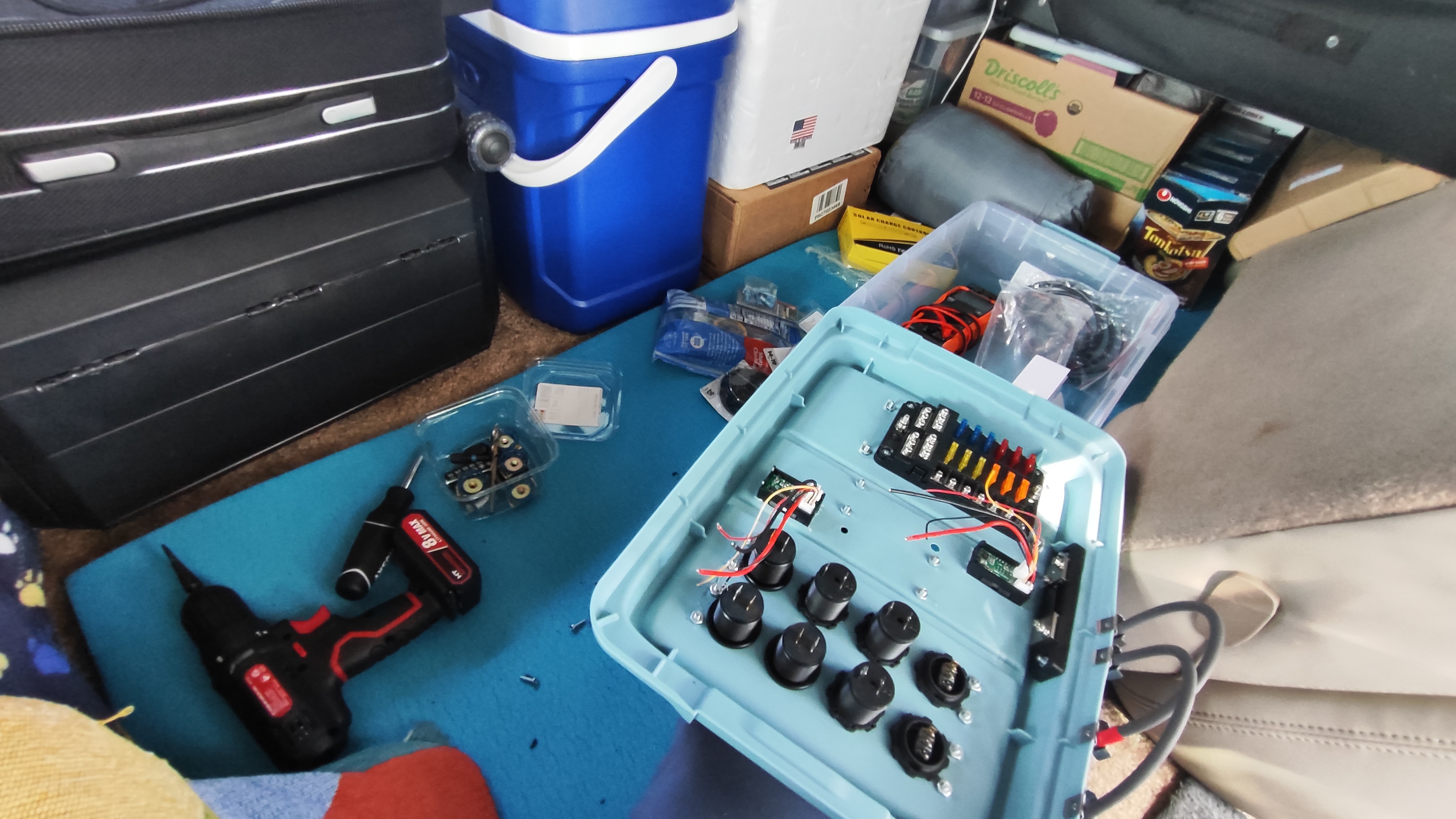 Building my LFP Battery Station.